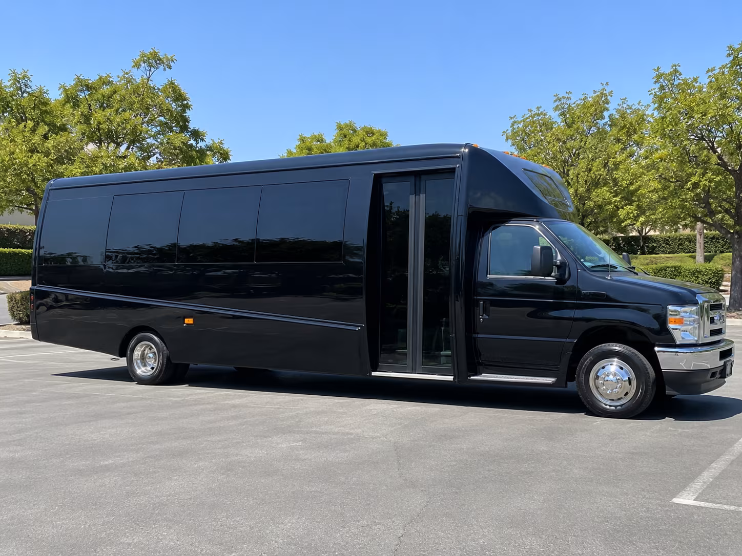 Carrollton Airport Shuttle & Transportation party bus exterior